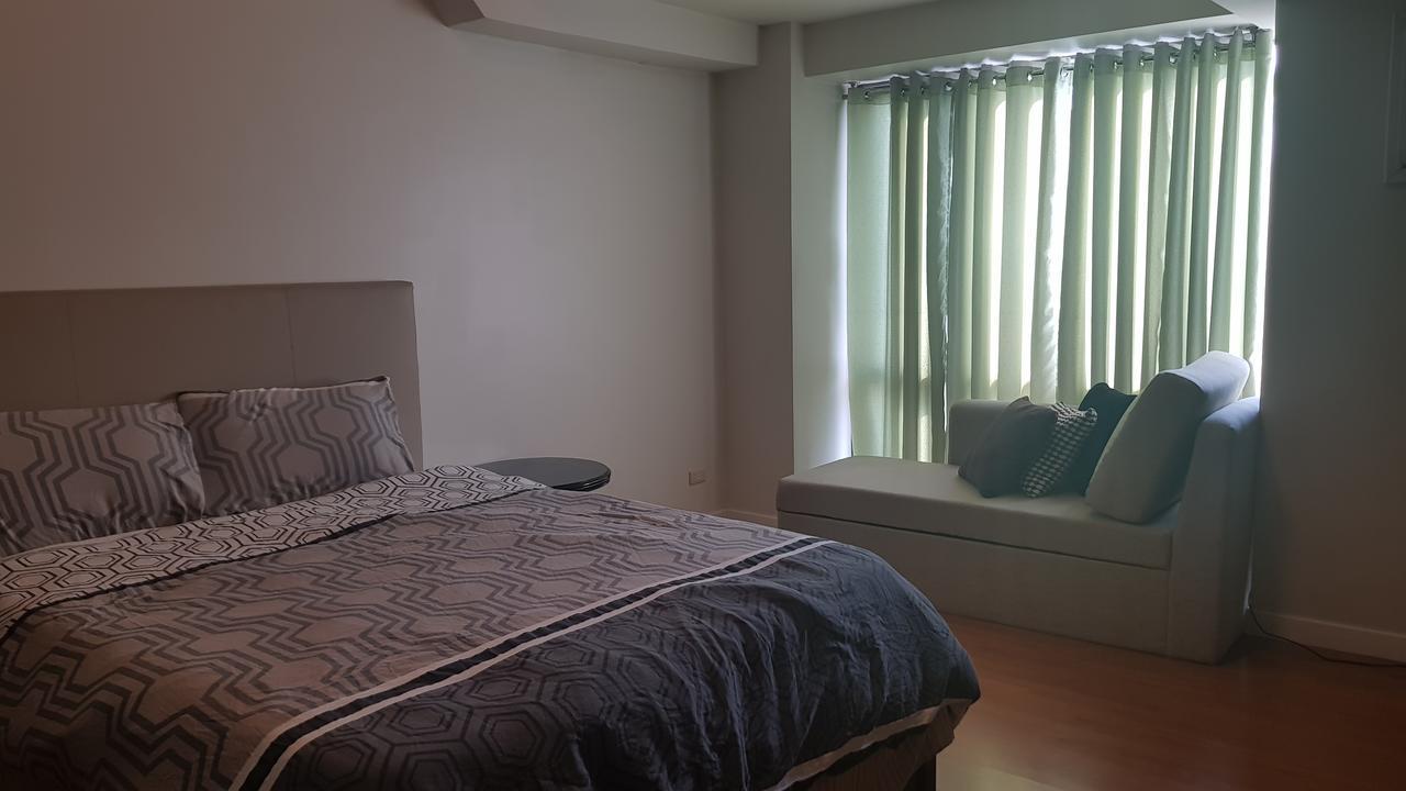 Eton Baypark Apartment Манила Екстериор снимка