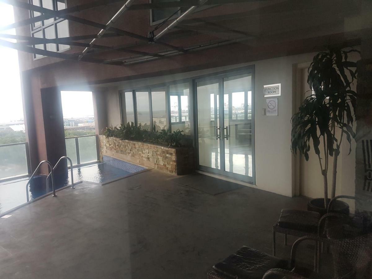 Eton Baypark Apartment Манила Екстериор снимка